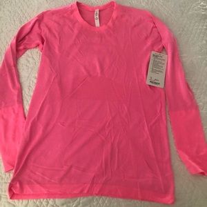 NWT Lululemon long sleeve swiftly tee